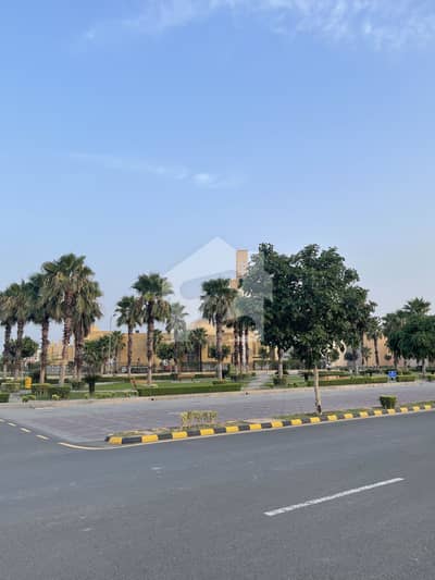 Highly-Desirable Residential Plot Available In Royal Palm City - Block F For Sale Highly-Desirable Residential Plot Available In Royal Palm City - Block F For Sale
