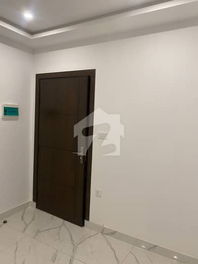 1 Bedroom Brand New Luxurious Apartment For Rent