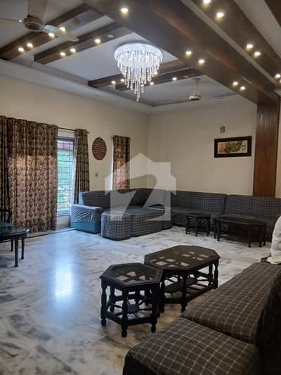 شالیمار لنک روڈ لاہور میں 6 کمروں کا 1 کنال مکان 16.0 کروڑ میں برائے فروخت۔