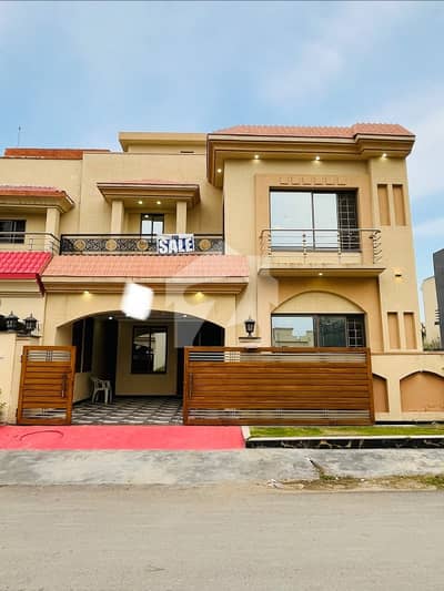 7 Marla Brand New Luxury Designer House