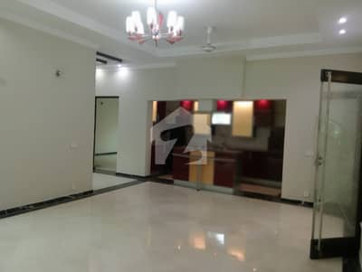 1 Kanal Upper Portion For Rent Phase 4, GG
