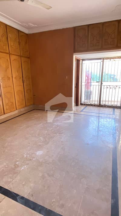 8 Marla Ground Portion 2 Bedrooms Attach bathrooms Excellent Location