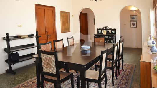 Clifton EXCLUSIVE First Floor BUNGALOW PORTION on 2000 Yards for Rent