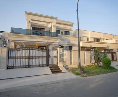 ڈی ایچ اے فیز 8 - بلاک ایم ڈی ایچ اے فیز 8,ڈیفنس (ڈی ایچ اے),لاہور میں 4 کمروں کا 10 مرلہ مکان 7.5 کروڑ میں برائے فروخت۔ ڈی ایچ اے فیز 8 - بلاک ایم ڈی ایچ اے فیز 8,ڈیفنس (ڈی ایچ اے),لاہور میں 4 کمروں کا 10 مرلہ مکان 7.5 کروڑ میں برائے فروخت۔