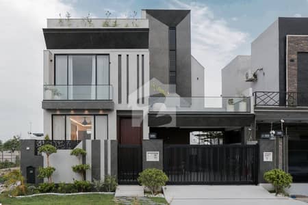 SYED BROTHERS PROUDLY OFFERS: 10-Marla Elegant And Fully Maintained Bungalow Is Available In The Best Block Of DHA Lahore.