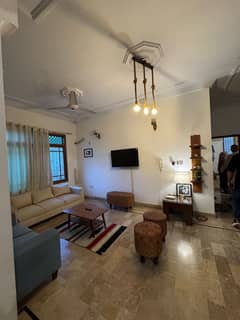 210 Square Yards House In Gulistan-e-Jauhar - Block 14 For rent At Good Location
