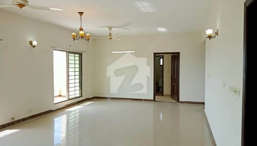 4 Bed Apartment Available for rent in Askari 11 Lahore