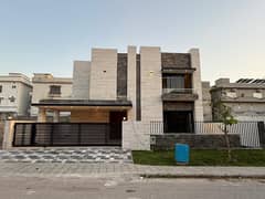 1 Kanal Brand New Fully Furnish Designer House Up For Sale