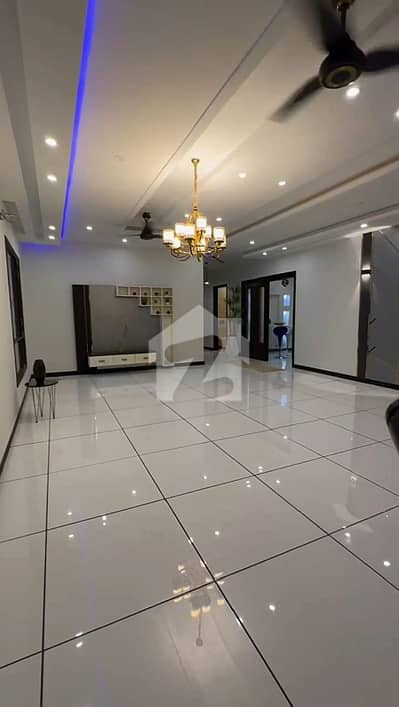 Good 666 Square Yards House For Sale In DHA Phase 8