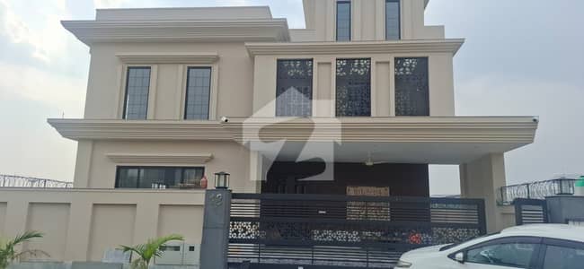 ڈی ایچ اے ڈیفینس فیز 5 ڈی ایچ اے ڈیفینس,اسلام آباد میں 7 کمروں کا 1 کنال مکان 11.5 کروڑ میں برائے فروخت۔