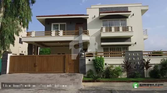 Beautiful Luxurious 1 Kanal Upper Portion for Rent in F-11/3, Islamabad