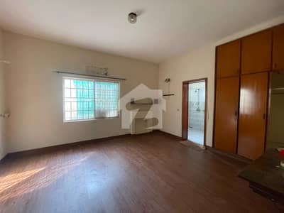 1 Kanal House For Rent Dha Phase 1 M Block