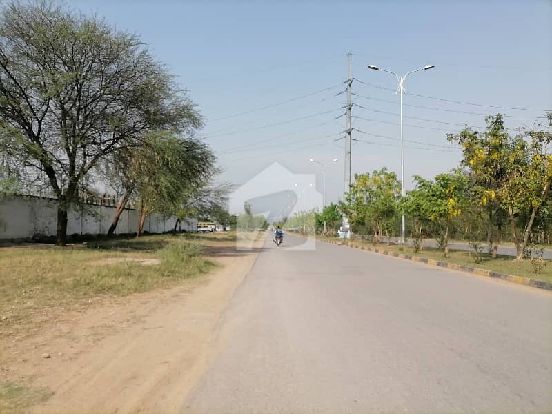 ڈی ۔ 13 اسلام آباد میں 1 کنال رہائشی پلاٹ 1.75 کروڑ میں برائے فروخت۔ ڈی ۔ 13 اسلام آباد میں 1 کنال رہائشی پلاٹ 1.75 کروڑ میں برائے فروخت۔