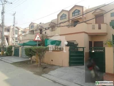 ایڈن لین ولاز 1 ایڈن,لاہور میں 3 کمروں کا 5 مرلہ مکان 1.5 کروڑ میں برائے فروخت۔