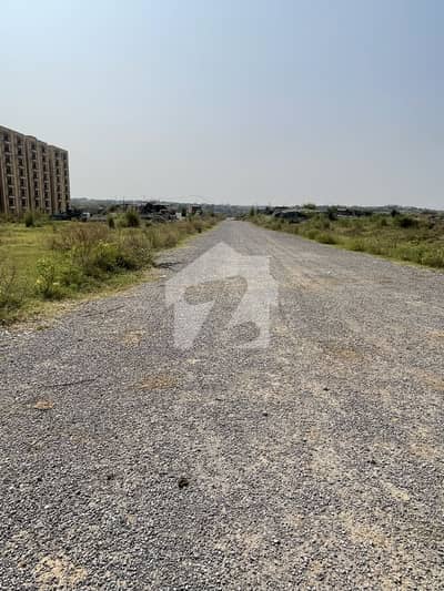 I-12/1 Plot Available On 70 Feet Road Size 30x60 Investor Price Possession Available