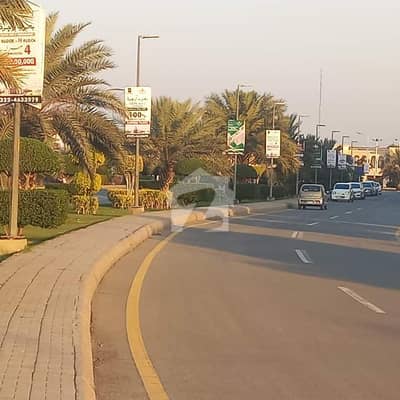 Bahria Orchard Plot No 231# olca corner+ facing park for sale