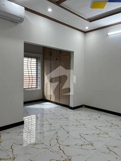3 Bedroom Tile Floor Portion Available For Rent