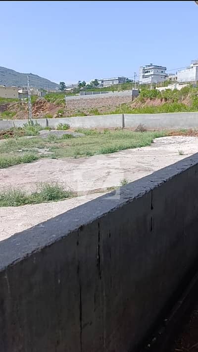 3 Kanal Land for commerical purpose yah Form house for animals available for rent in Shah Allah Ditta Islamabad