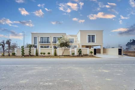2 KANAL ELEGANT AND SUPER HOT LOCATED BUNGALOW IS AVAILABLE IN THE BEST BLOCK OF DHA LAHORE.