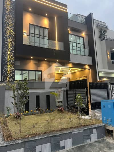 5 Marla Brand New House F Block
