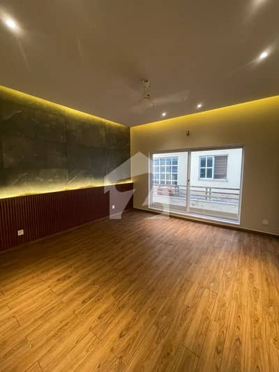 10 Marla Brand New House Available For Rent!