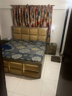 DeComforts, 2 Bed Lounge, 2nd Floor, Road Facing