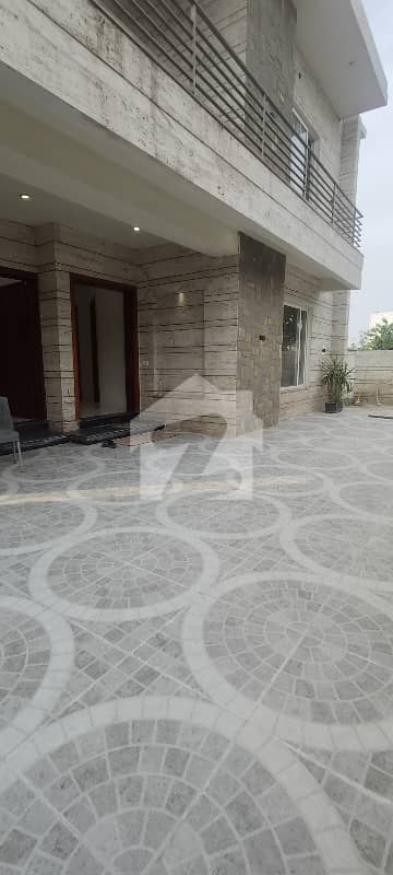 ٹاپ سٹی 1 اسلام آباد میں 8 کمروں کا 1 کنال مکان 2.9 لاکھ میں کرایہ پر دستیاب ہے۔ ٹاپ سٹی 1 اسلام آباد میں 8 کمروں کا 1 کنال مکان 2.9 لاکھ میں کرایہ پر دستیاب ہے۔