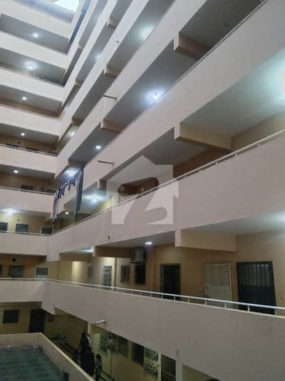 In Gulistan-E-Jauhar - Block 16 Flat Sized 950 Square Feet For Sale
