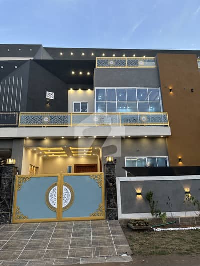 5 Marla Brand New Triple Story House For Sale Buch Executive Villas Multan  . . . . . . Prime Location Manik Block. . . . . .   Near To Park   Near To Main Boulevard   Near To Mosque   4 BedRoom with Atach WashRoom   1 Drawing Room   2 Kitchen   2 TV Lo