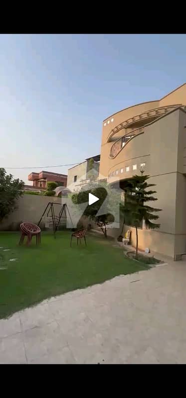 Garden Town Abubakar Black Near Ferozpor Road And Kenal 1 Kanal Dubal Story Marble Flooring 4 Bad D/D TVL Kitchen Sarvent Parking Ideal Location Office And Rehaish