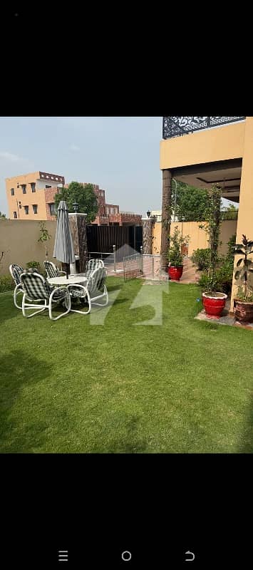 لاہور موٹر وے سٹی ۔ بلاک ٹی پرائم لاھور موٹروے سٹی,لاہور میں 4 کمروں کا 1 کنال مکان 3.5 کروڑ میں برائے فروخت۔ لاہور موٹر وے سٹی ۔ بلاک ٹی پرائم لاھور موٹروے سٹی,لاہور میں 4 کمروں کا 1 کنال مکان 3.5 کروڑ میں برائے فروخت۔