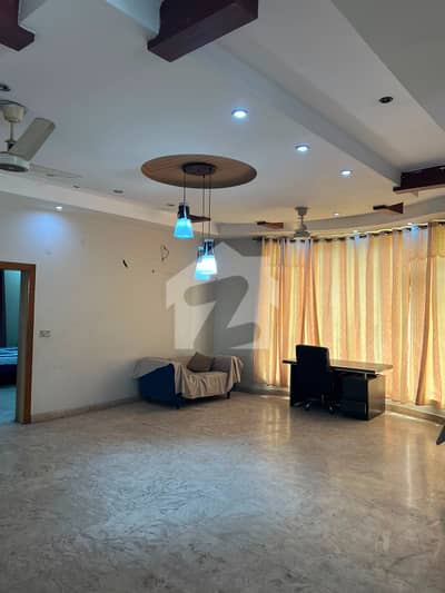 1 kanal Upper Portion For Rent With Seprate Electricity & Gas Meter Near Ucp University & Shaukat Khanam Chowk
