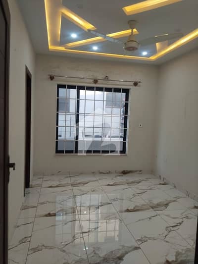 جناح گارڈنز فیز 1 جناح گارڈنز,ایف ای سی ایچ ایس,اسلام آباد میں 2 کمروں کا 7 مرلہ مکان 2.55 کروڑ میں برائے فروخت۔