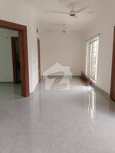 Prime Location Upper Portion Available For Rent In Margalla Town