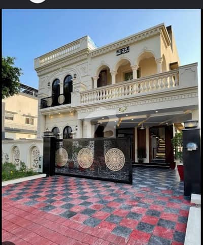 10 Marla Used House For Sale In johar Block Bahria Town Lahore