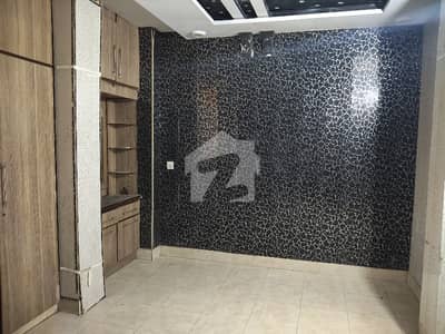 1000 Sqft Flat For Rent Moon Market, Allama Iqbal Town