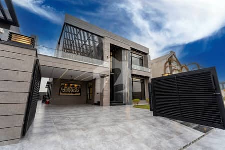 Exquisite 1-Kanal Luxury Bungalow Featuring Modern Architecture & Grand Double Height Lobby Exquisite 1-Kanal Luxury Bungalow Featuring Modern Architecture & Grand Double Height Lobby