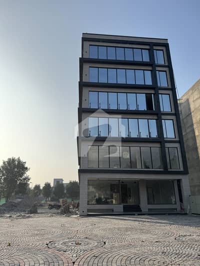 5 MARLA COMMERCIAL FLOOR FOR RENT HOT LOCATION 5 MARLA COMMERCIAL FLOOR FOR RENT HOT LOCATION