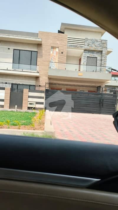 35*70 10 Marla Ground Portion Independent Portion Available For Rent Very Ideal Location