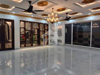 1 Kanal House For sale In Bahria Town - Sector C Lahore In Only Rs. 60000000