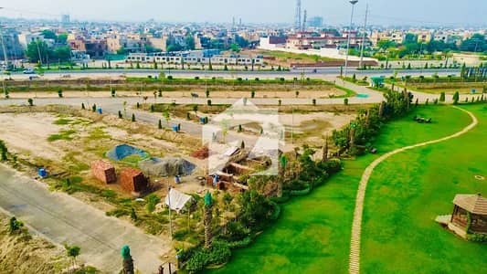 یونین گرین کالج روڈ,لاہور میں 3 مرلہ رہائشی پلاٹ 68.0 لاکھ میں برائے فروخت۔