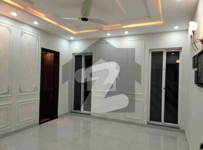 بحریہ ٹاؤن سیکٹر ای بحریہ ٹاؤن,لاہور میں 3 کمروں کا 5 مرلہ مکان 1.9 کروڑ میں برائے فروخت۔ بحریہ ٹاؤن سیکٹر ای بحریہ ٹاؤن,لاہور میں 3 کمروں کا 5 مرلہ مکان 1.9 کروڑ میں برائے فروخت۔