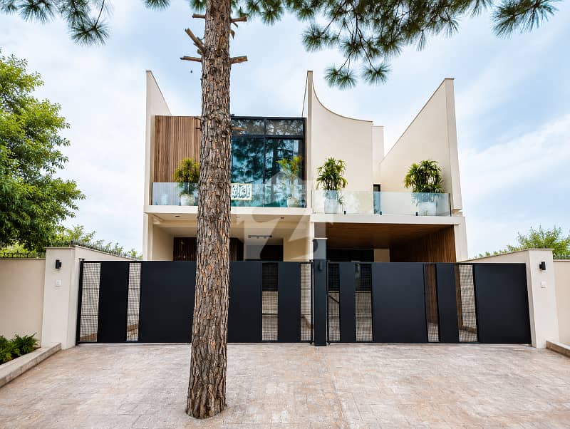 Modern Brand-New House Is For Sale Modern Brand-New House Is For Sale
