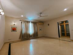 Bungalow For Sale 1600 Square Yards In DHA Phase 6