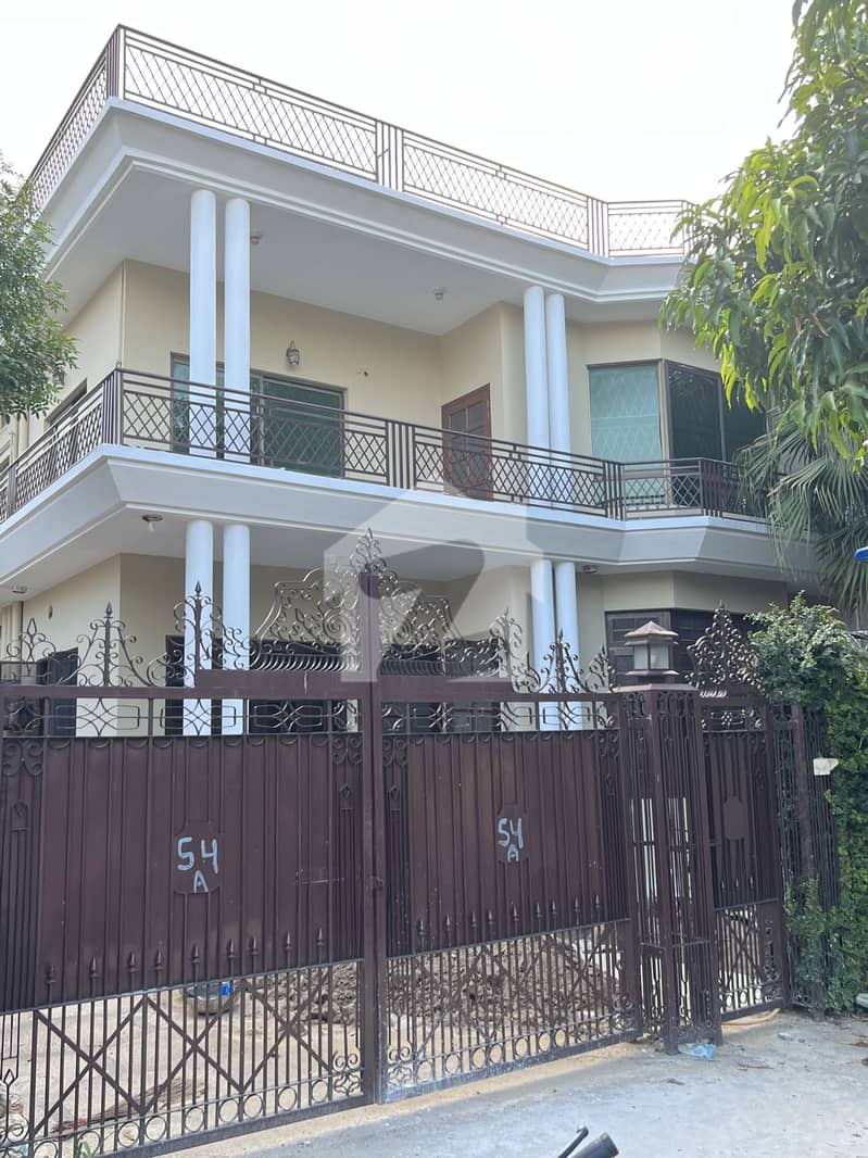 Renovated House For Rent In F-10/3 Renovated House For Rent In F-10/3