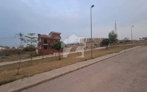 ڈی ایچ اے فیز 5 - سیکٹر سی ڈی ایچ اے ڈیفینس فیز 5,ڈی ایچ اے ڈیفینس,اسلام آباد میں 1 کنال رہائشی پلاٹ 3.65 کروڑ میں برائے فروخت۔ ڈی ایچ اے فیز 5 - سیکٹر سی ڈی ایچ اے ڈیفینس فیز 5,ڈی ایچ اے ڈیفینس,اسلام آباد میں 1 کنال رہائشی پلاٹ 3.65 کروڑ میں برائے فروخت۔
