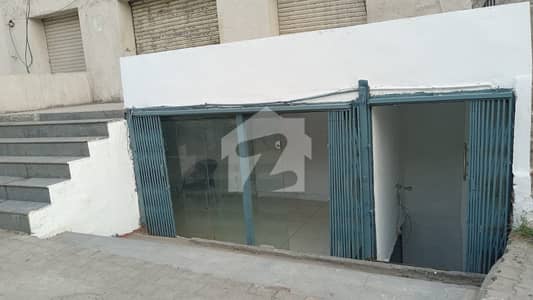 مال روڈ لاہور میں 2 مرلہ Studio دکان 2.6 کروڑ میں برائے فروخت۔