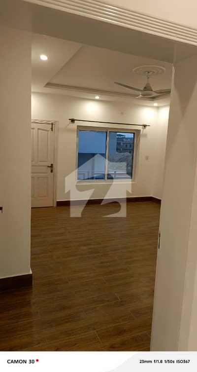 7 Bedroom Double Storey House For Sale In Chenab Block, Size 1800 Sq Ft