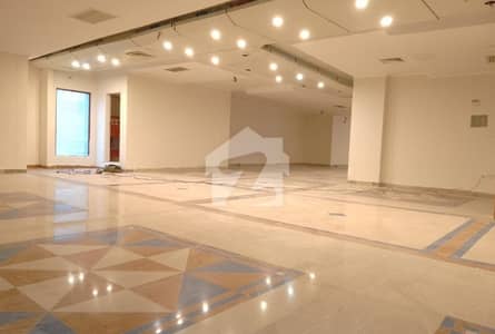 1350 Square Feet Brand New Commercial Property Non Furnished Corporation Office For Rent At Main Boulevard Gulberg 3 Lahore