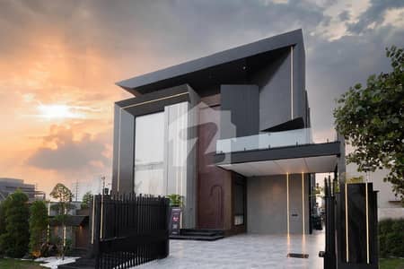 1 KANAL FULLY FURNISHED MODERN STYLE HOUSE DHA PHASE 7 READY TO MOVE